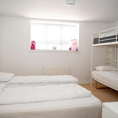 5 Minute Walk To Lego House - 2 Bedrooms 80m2 With Garden Apartment
