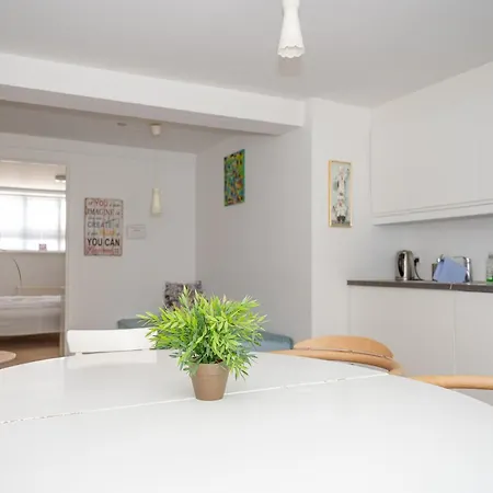 Lägenhet 5 Minute Walk To Lego House - 2 Bedrooms 80m2 With Garden