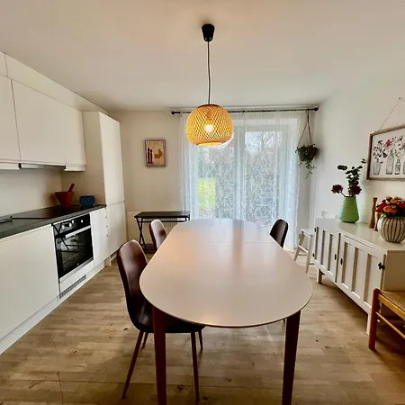 5 Minute Walk To Lego House - 2 Bedrooms 80m2 With Garden Apartment *