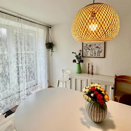 5 Minute Walk To Lego House - 2 Bedrooms 80m2 With Garden Apartamento Billund